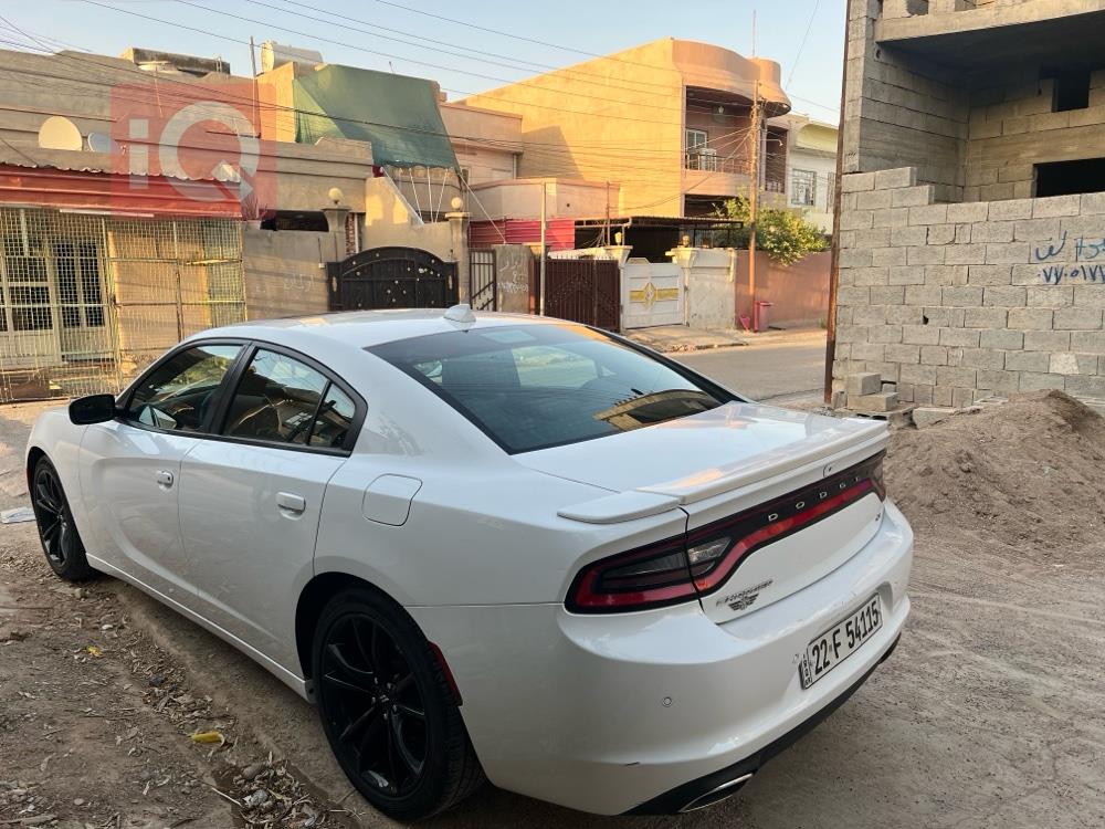 دۆج چارجەر